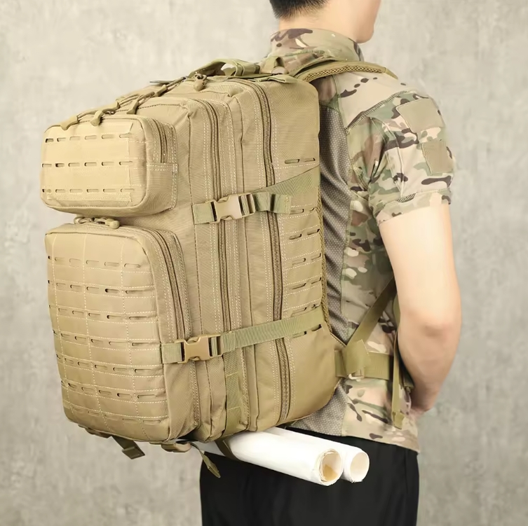 Снаряжение и экипировка - Тактический рюкзак водонепроницаемый 50 л. хаки