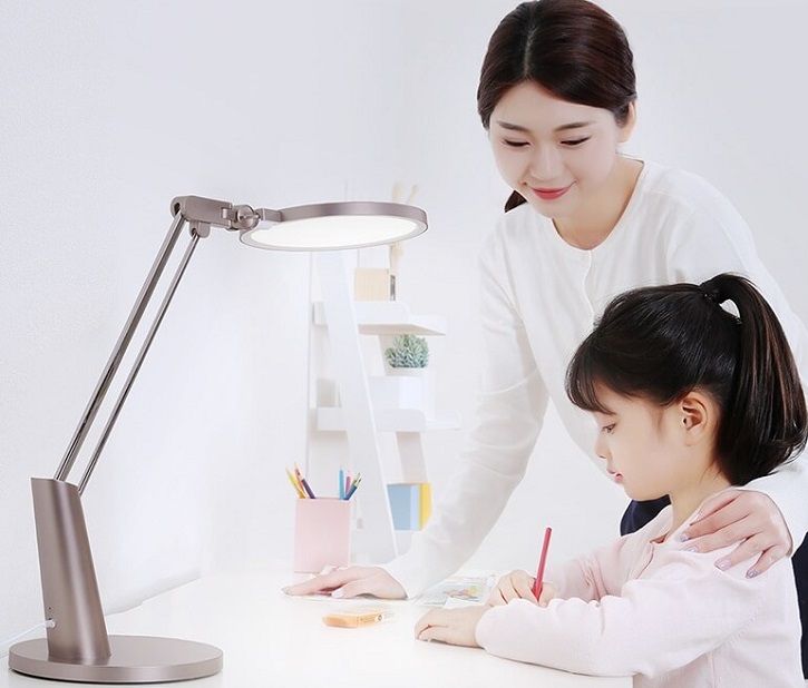 Умный свет Xiaomi - Настольная лампа Xiaomi Yeelight LED Eye-Caring Desk Lamp Pro