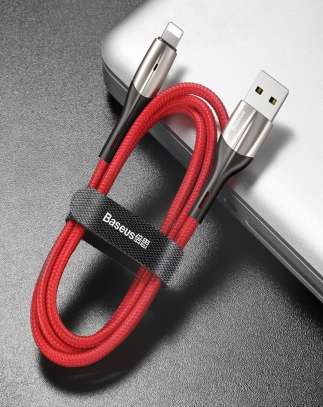 Кабели Baseus - Baseus Horizontal Data Cable (With An Indicator Lamp)USB For iP 2.4A 1m Red